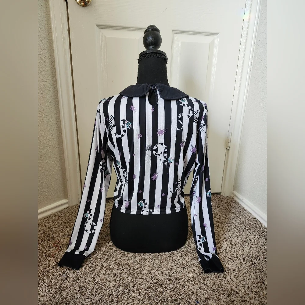 Spirit Halloween Beetlejuice Black White Striped Crop Top Peter Pan Collar L